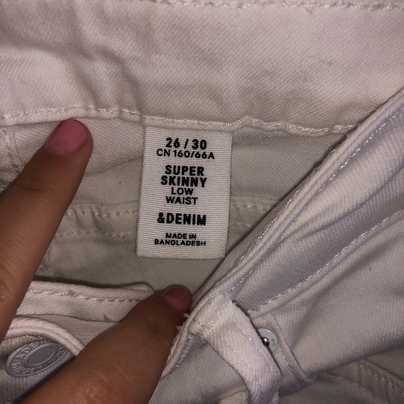 Jeans - Picture 3 of 3